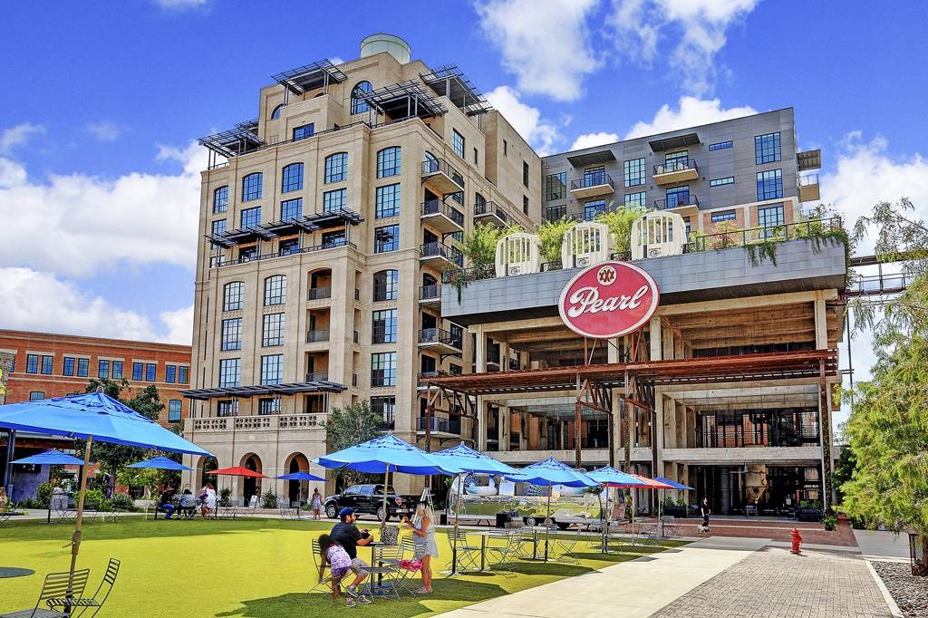 Cellars at Pearl, Pearl District