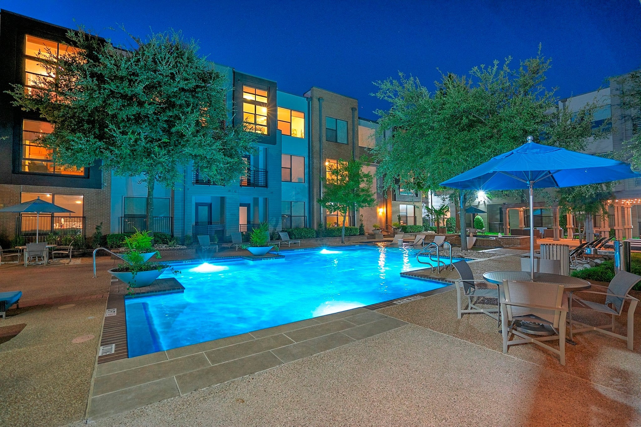 The Henderson apartments at 4001 N Henderson Ave