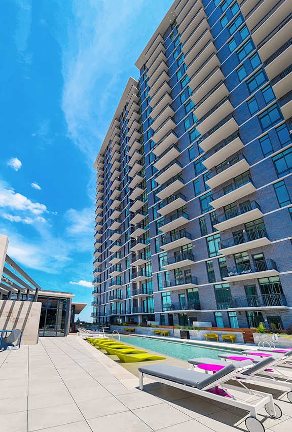 The Hamilton apartments at 2505 Thomas Ave