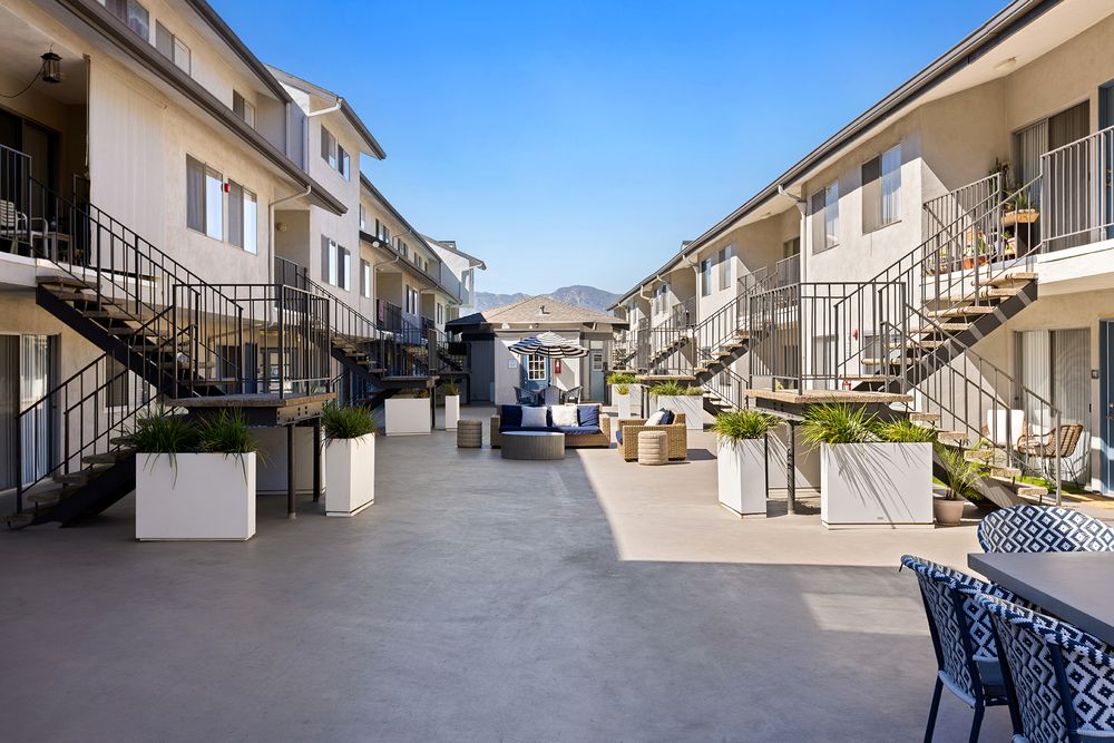 The Glendale Collection apartments at 3100 Glendale Blvd