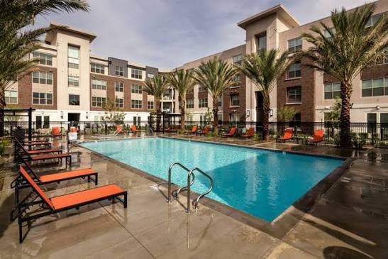 The Reservoir apartments at 2301 Silver Lake Blvd