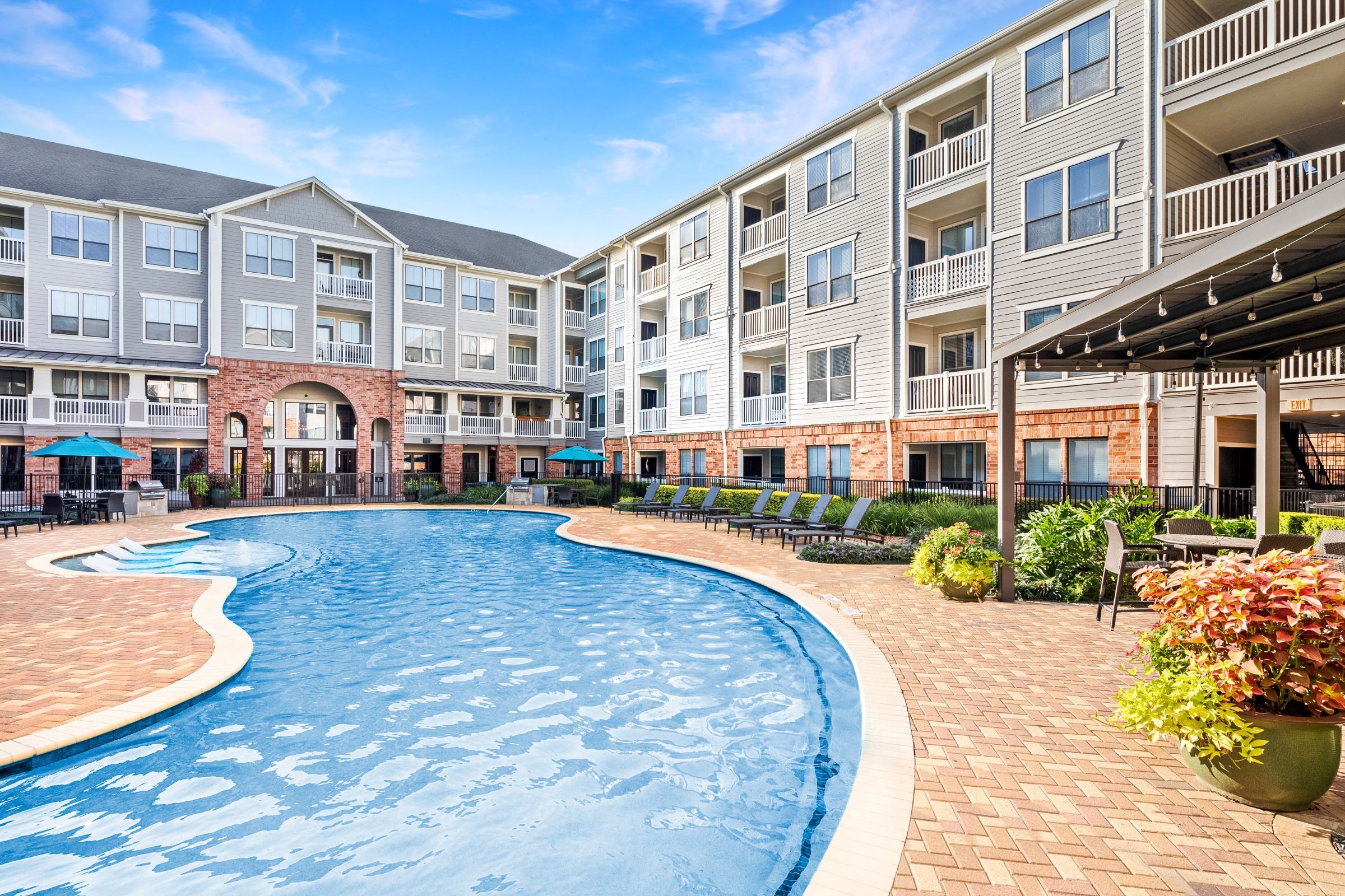 Camden Heights apartments at 2400 Yale St