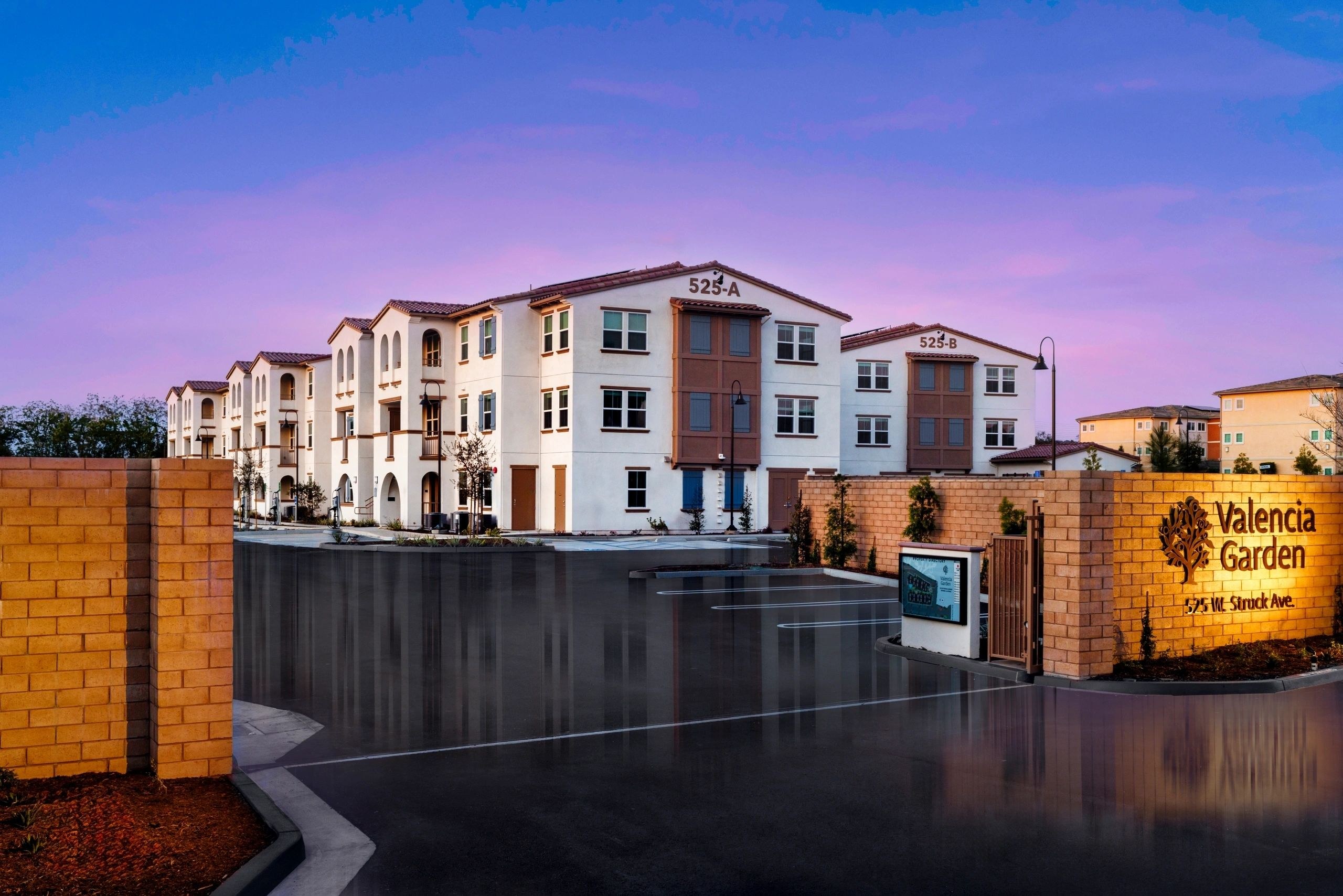 Valencia Gardens apartments at 1800 Valencia St