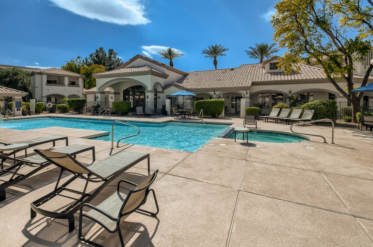Springs at Alta Mesa apartments at 1865 N Higley Rd