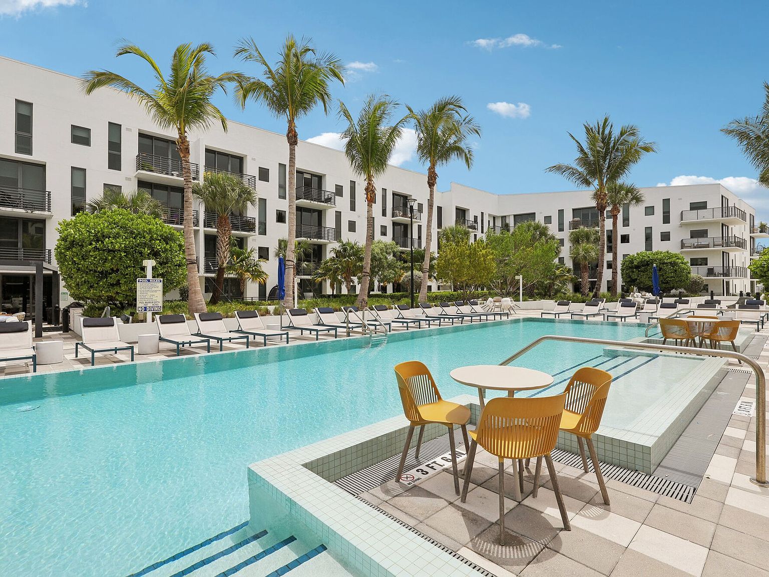 Buena Vista Gardens apartments at 125 NE 40th St
