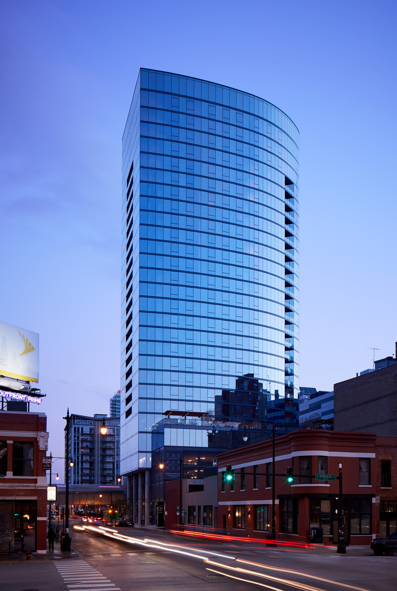 The Parker Fulton Market apartments at 730 W Randolph St