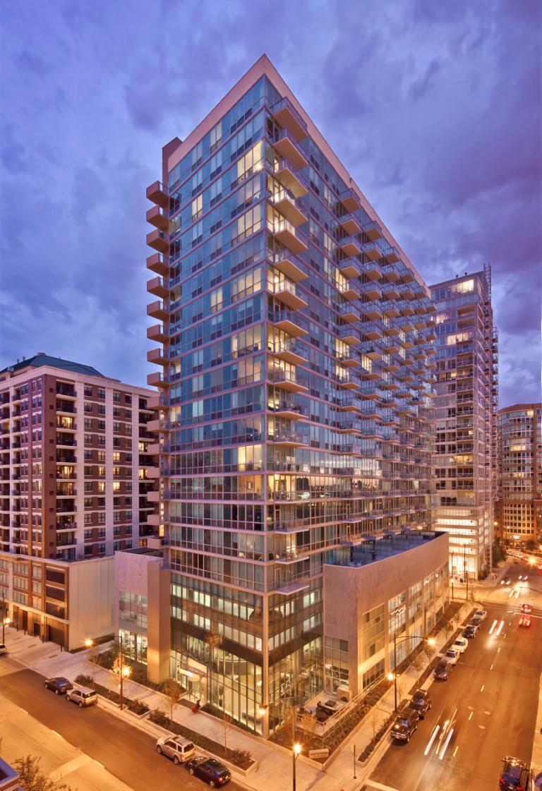 Spoke Apartments apartments at 235 N Halsted St